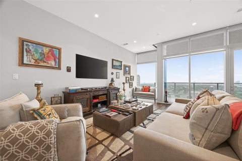 Condo For Sale - 4521 San Felipe Street #2602<br/> Houston, TX 77027