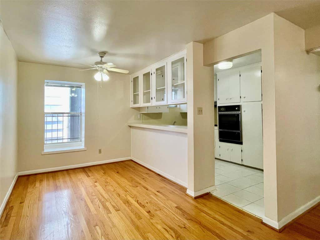 Photo of 3420 Mount Vernon Street #8, Houston, TX 77006 (MLS # 32481437)