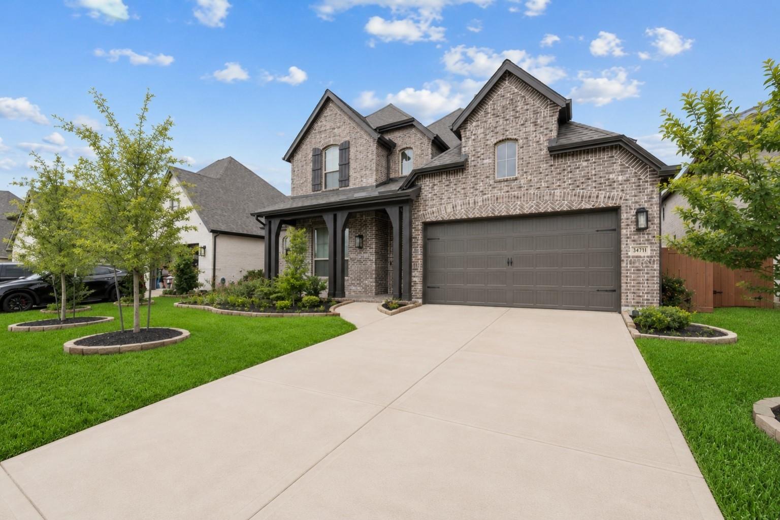 24711 Hibiscus Garden Way