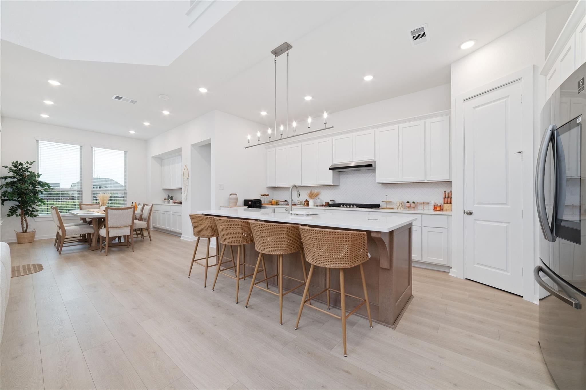 24711 Hibiscus Garden Way