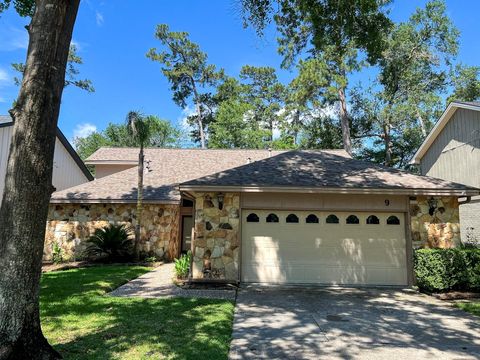 Photo of 9 Huntsmans Horn Circle, The Woodlands, TX 77380 (MLS # 39667191)