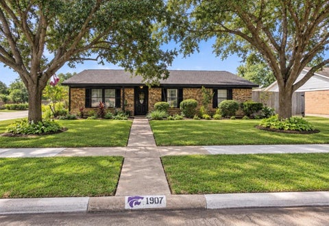 Photo of 1907 N Rockisland Street, Angleton, TX 77515 (MLS # 27126548)