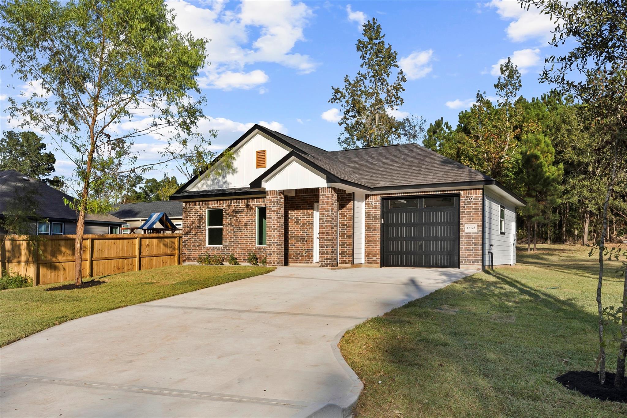 15123 Arrowhead Loop E