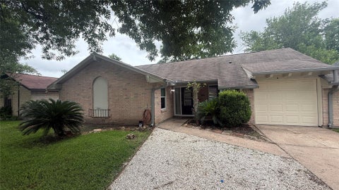 Photo of 7107 Sawmill Trl TRL, Houston, TX 77040 (MLS # 57214585)