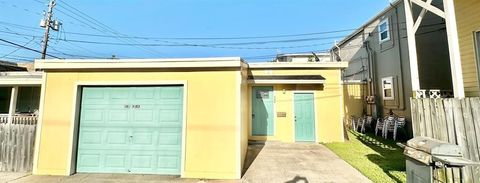 Photo of 724 Ave K Avenue #4, Galveston, TX 77550 (MLS # 65427182)