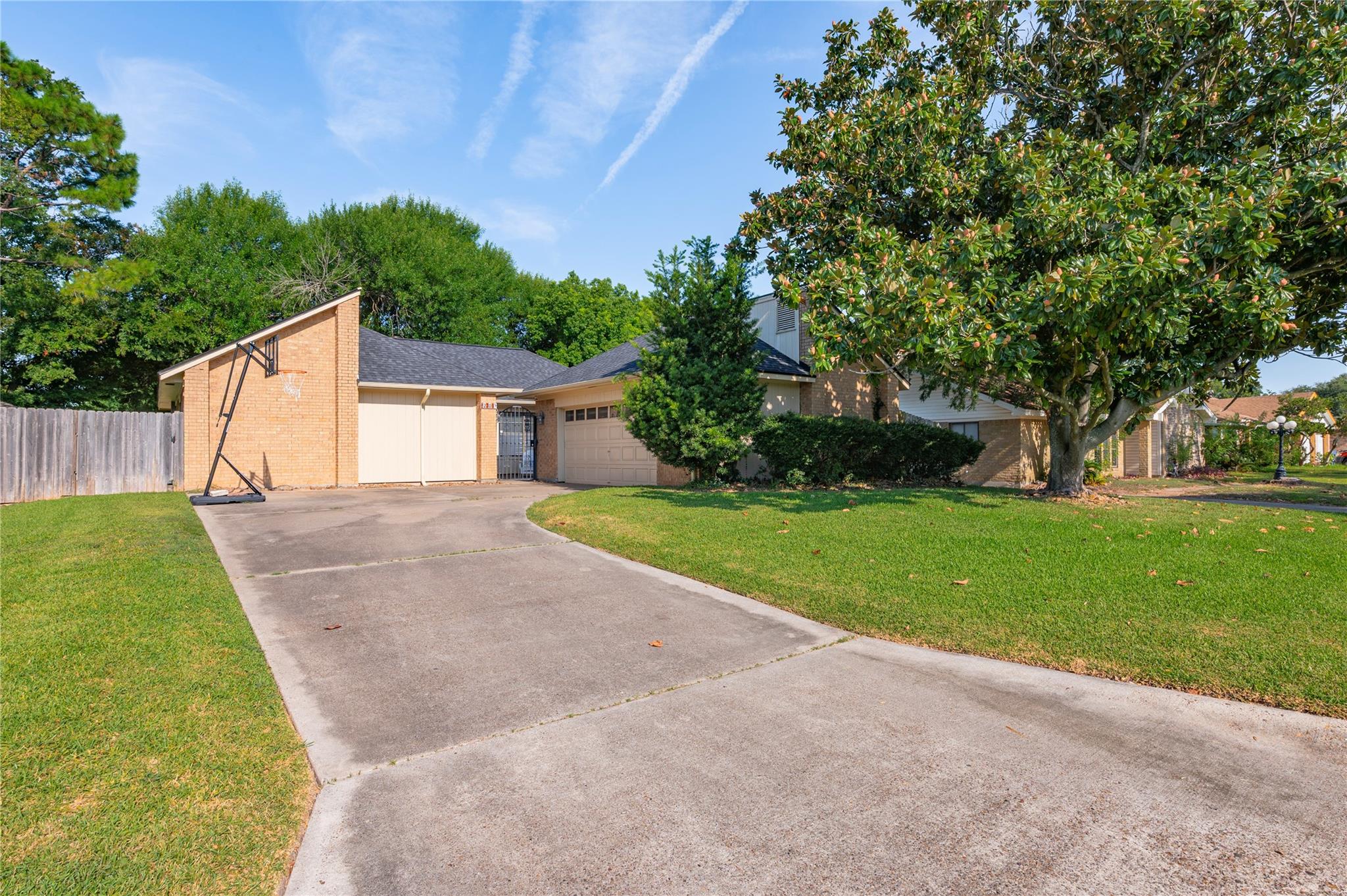 2701 20th Street N