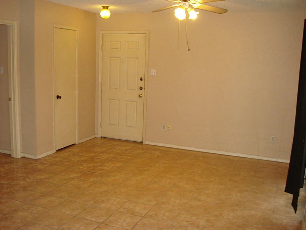 Photo of 2750 Holly Hall Street #117, Houston, TX 77054 (MLS # 17918614)