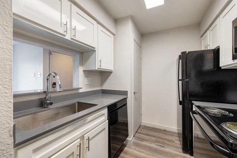 Photo of 8701 Town Park Drive #32-2253, Houston, TX 77036 (MLS # 36451271)