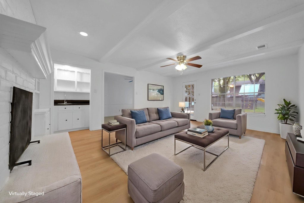 Photo of 10806 Creektree Drive, Houston, TX 77070 (MLS # 26198023)