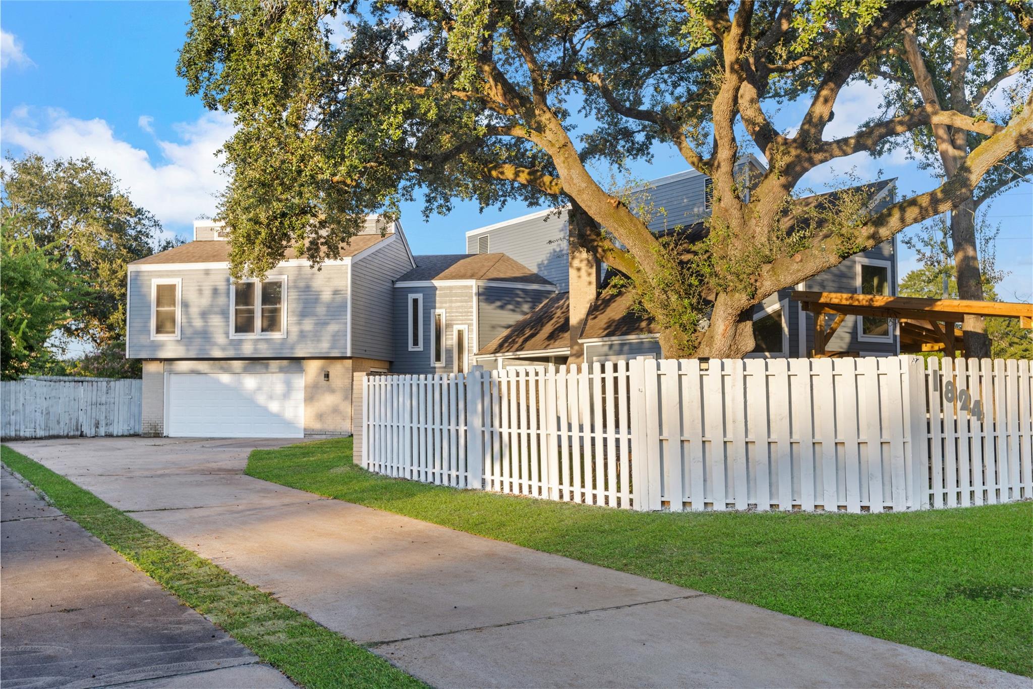 1824 Pine Cone Drive