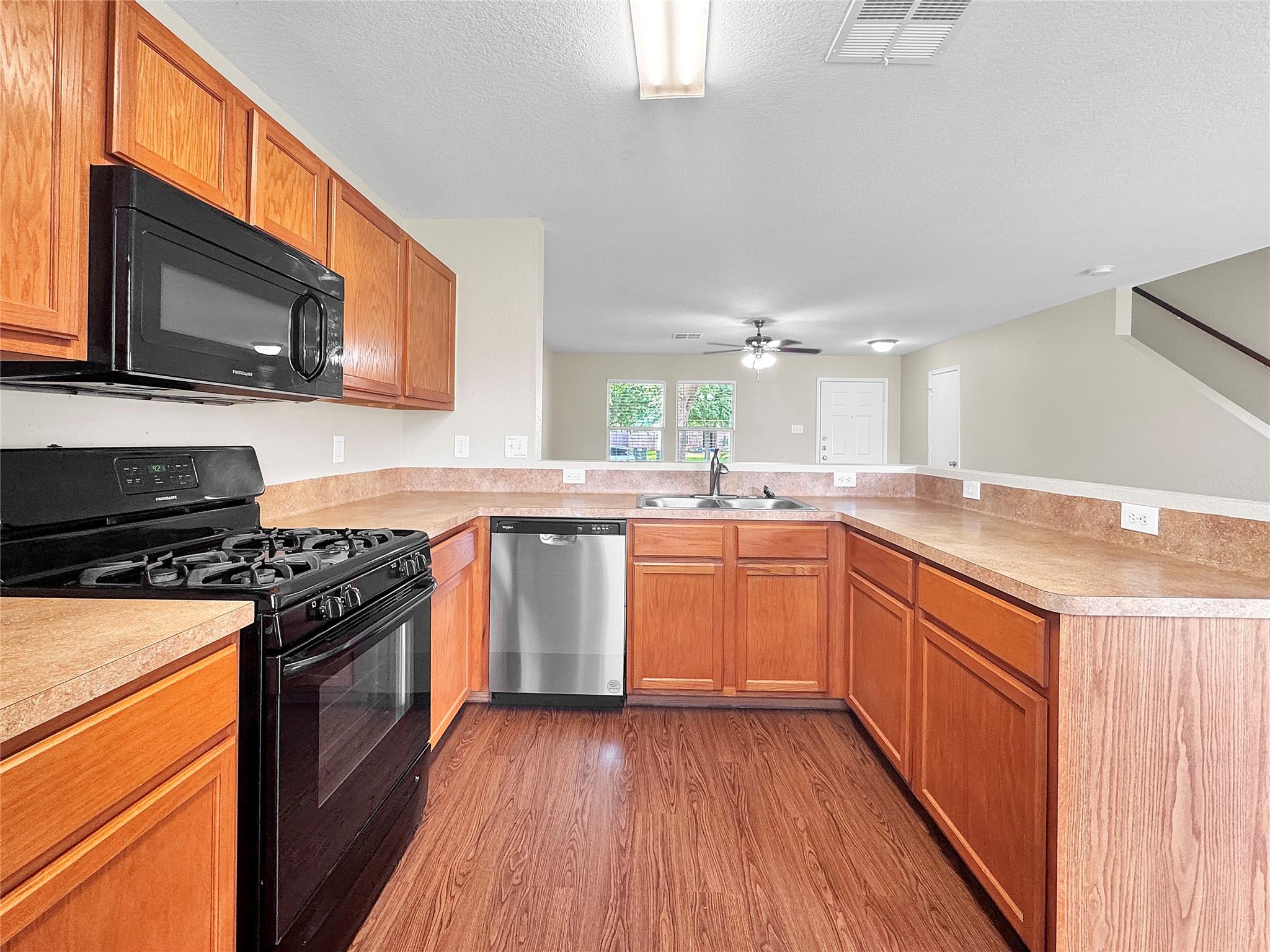 2030 Vanamen Court