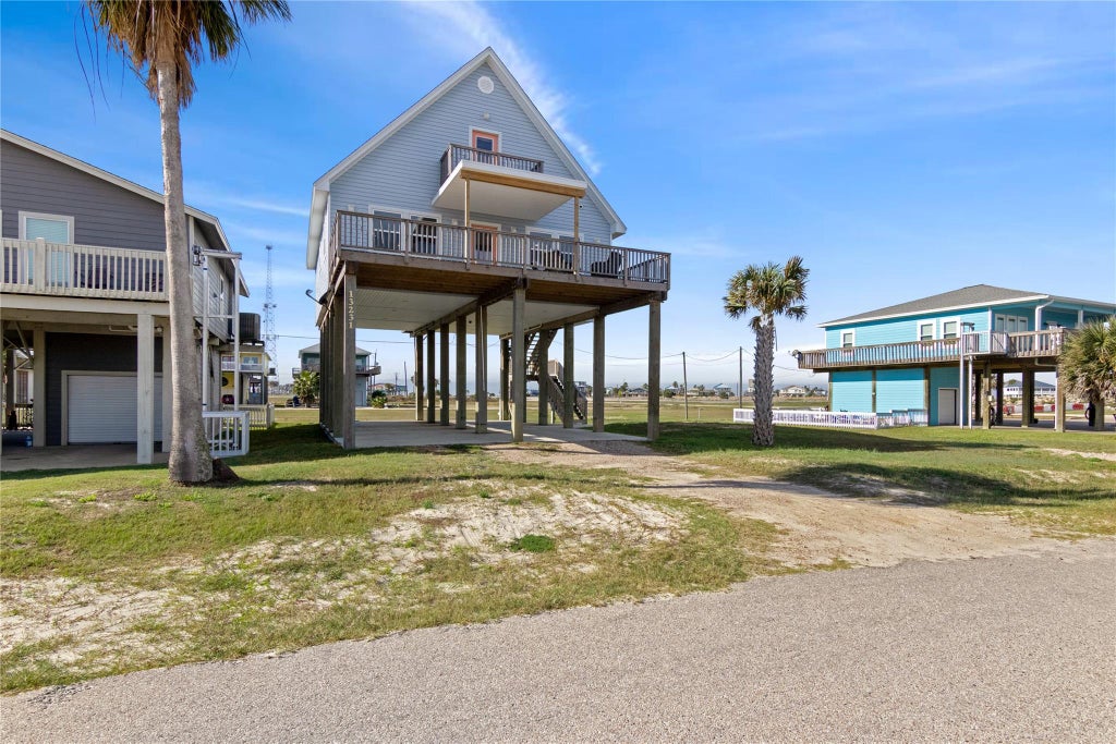 Photo of 13231 Gulf Beach Drive, Freeport, TX 77541 (MLS # 69214057)