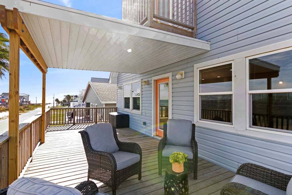 Photo of 13231 Gulf Beach Drive, Freeport, TX 77541 (MLS # 69214057)
