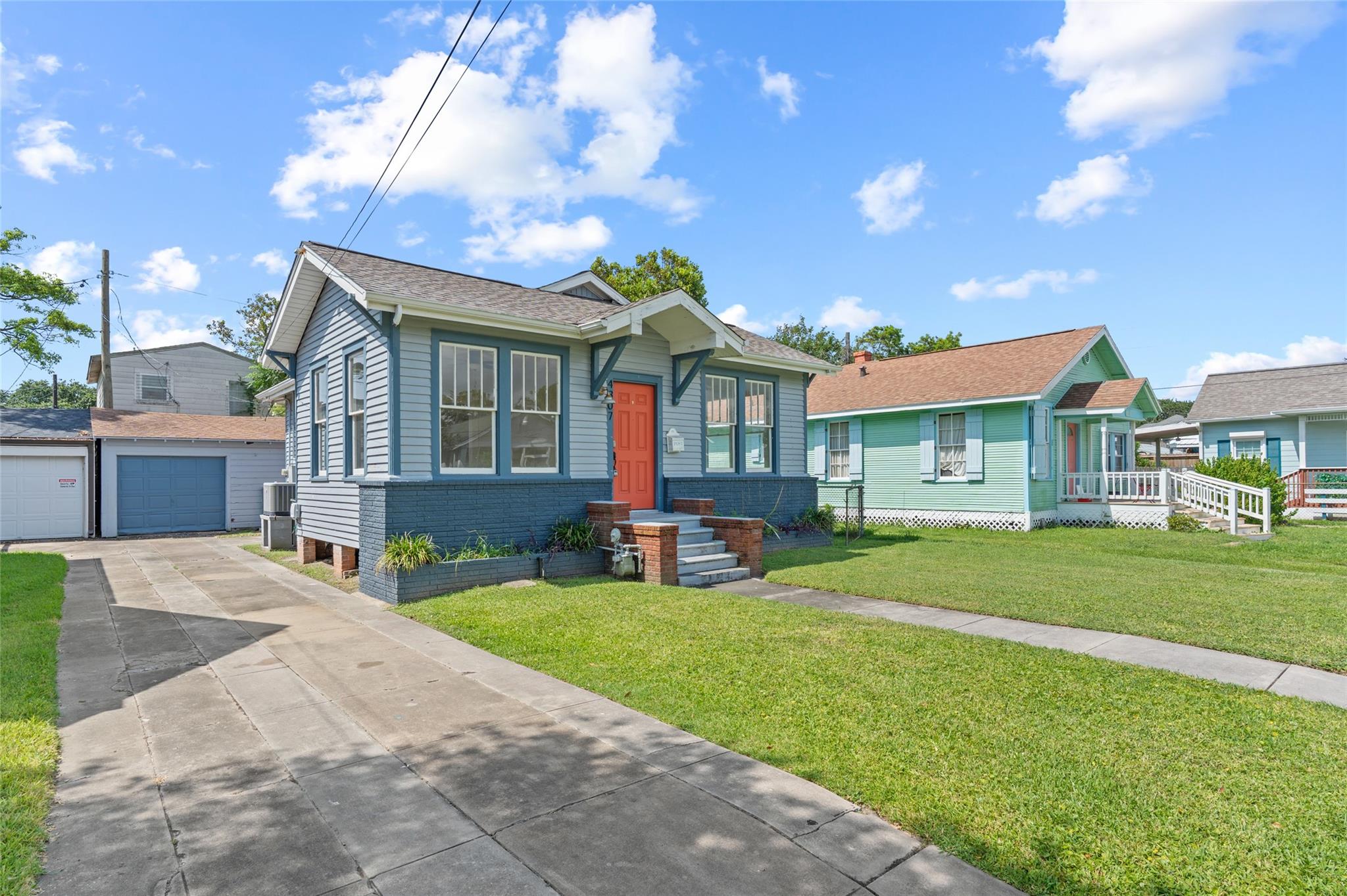 4307 Avenue Q 1/2