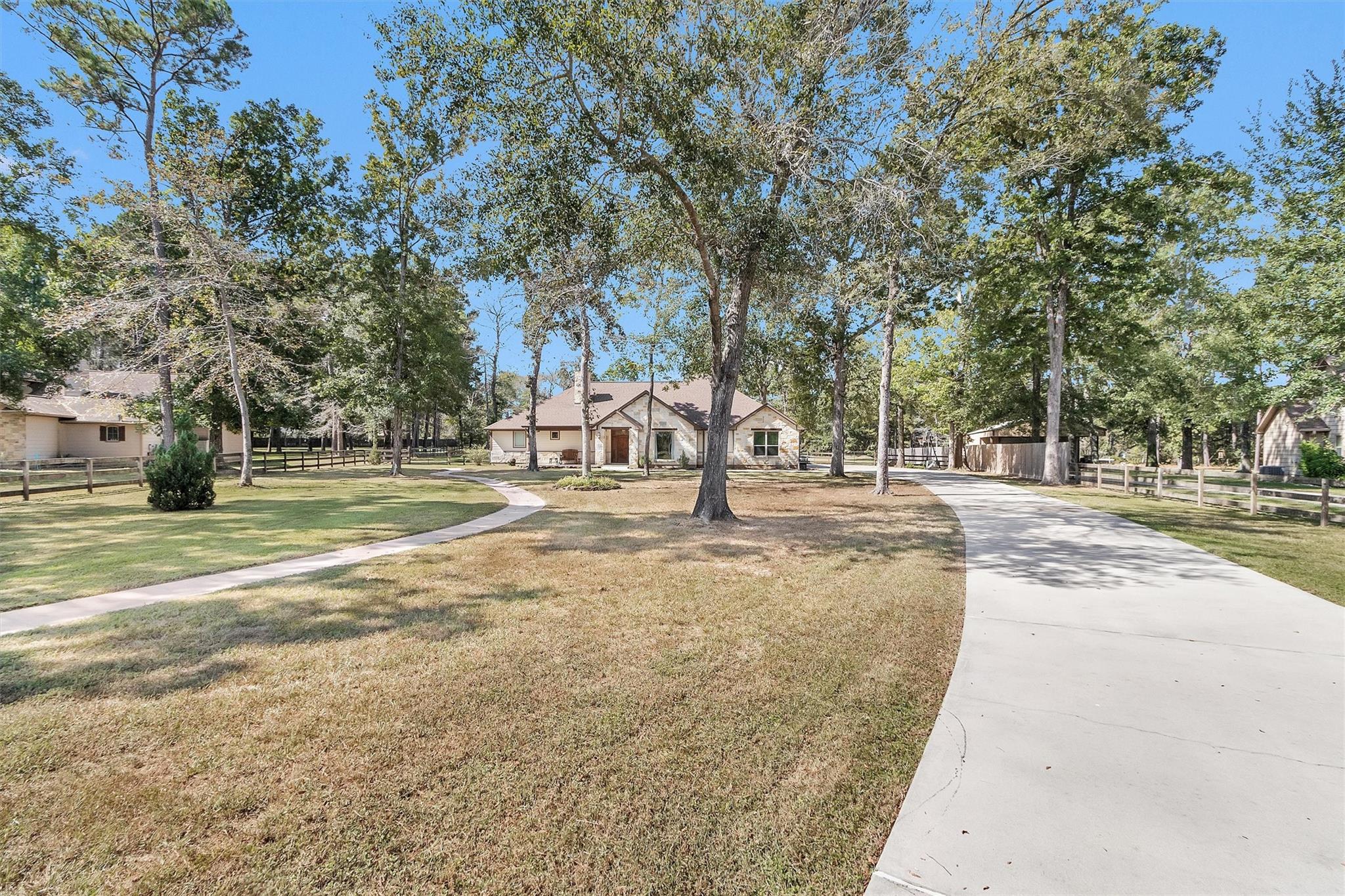 11498 Oak Springs Drive