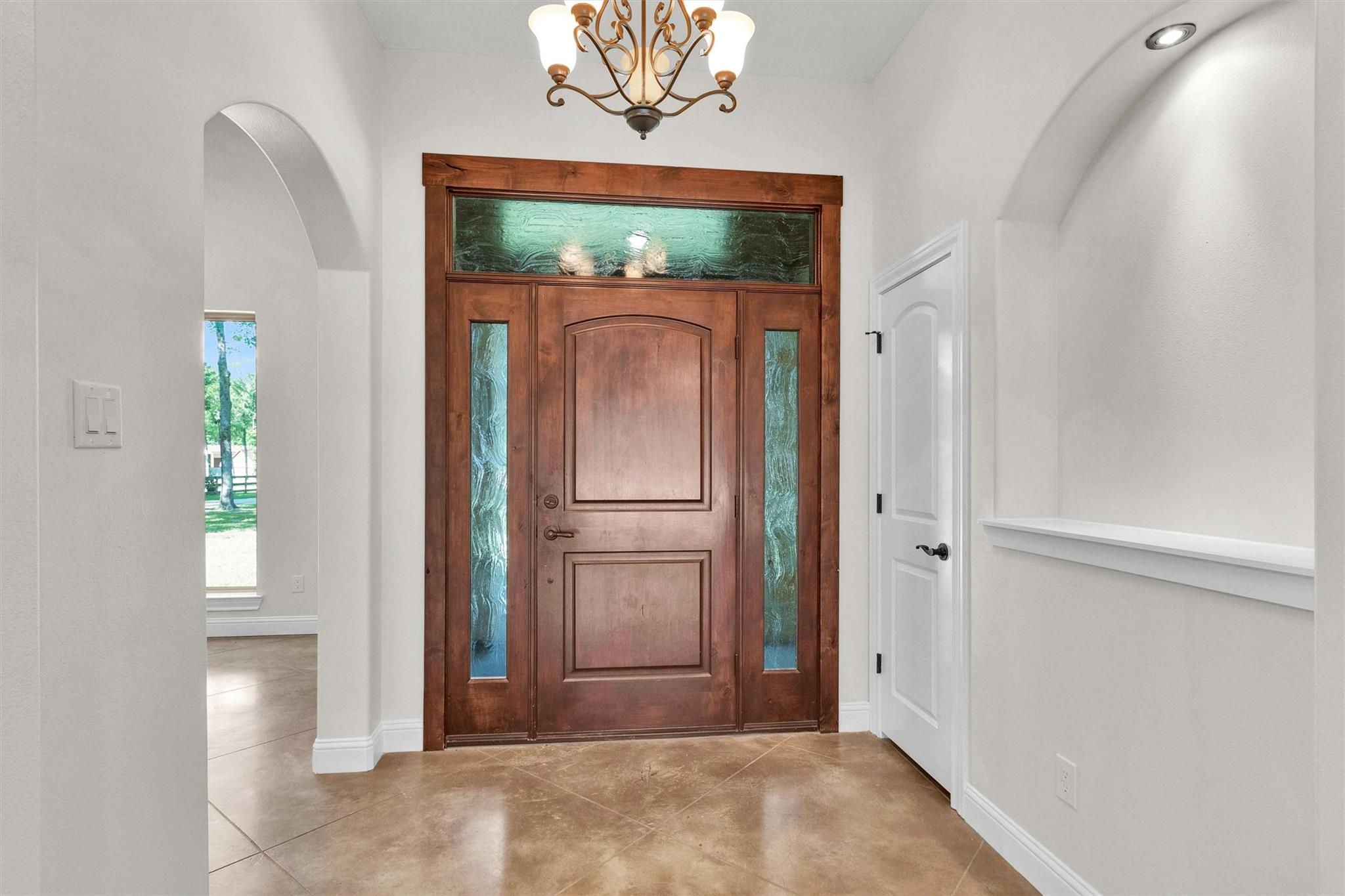 11498 Oak Springs Drive