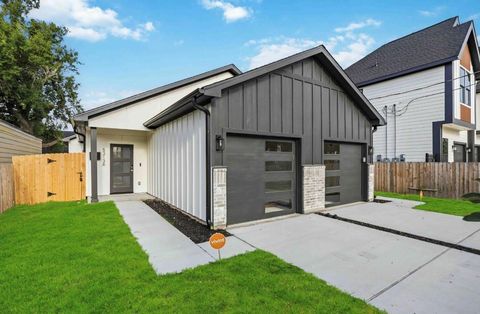 Photo of 5313 Bacher, Houston, TX 77028 (MLS # 10835729)