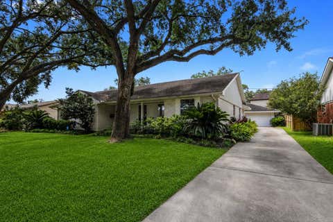 Photo of 5219 Cheena Drive, Houston, TX 77096 (MLS # 43141379)