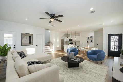 Photo of 1415 E 35th Street, Houston, TX 77022 (MLS # 33300422)