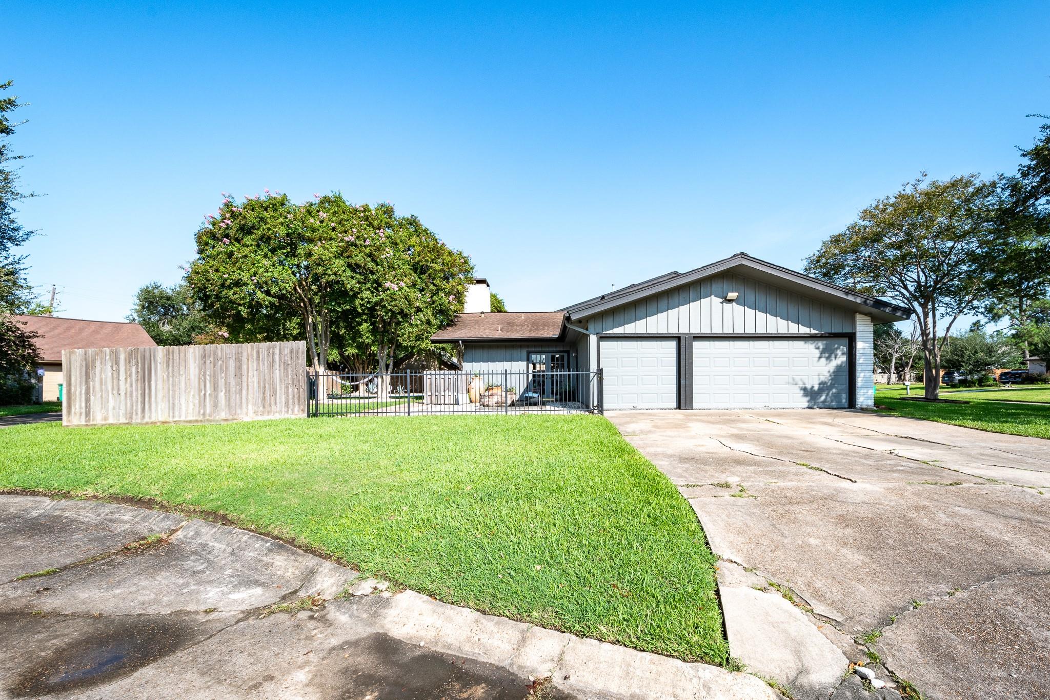 5017 Glenhaven Drive