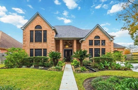 Homes For Sale - 13906 Placid Woods Court<br/> Sugar Land, TX 77498