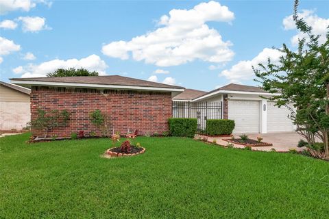 Photo of 1423 Willersley Lane, Channelview, TX 77530 (MLS # 87469050)