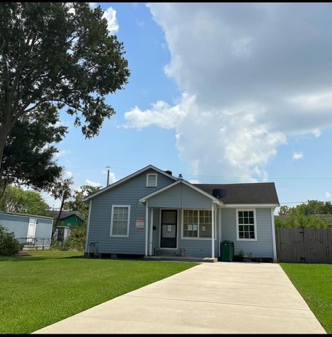 311 Rustic Drive Pasadena TX 77502