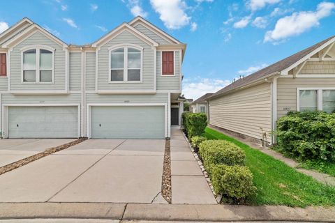 Photo of 14923 Tuttle Point Drive, Houston, TX 77082 (MLS # 31126782)