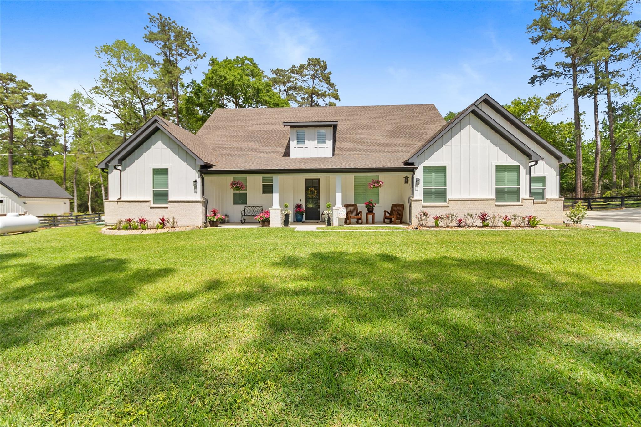 33210 Walnut Crossing