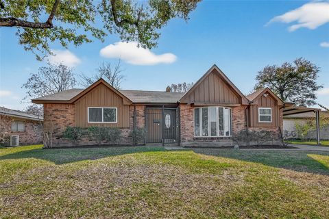 Photo of 8307 Carvel Lane, Houston, TX 77036 (MLS # 90412895)