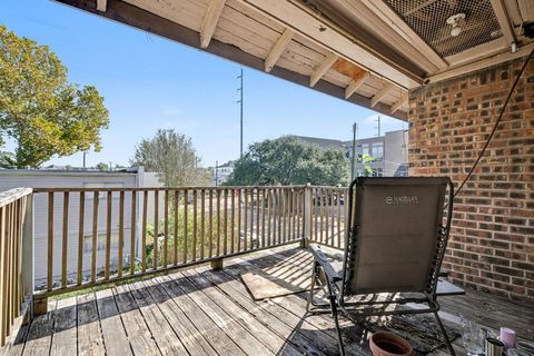 Photo of 2323 Park Street #4, Houston, TX 77019 (MLS # 42246787)