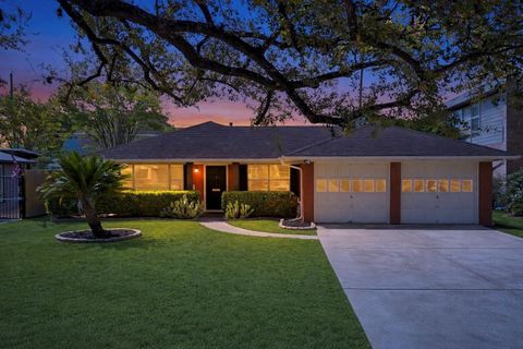 1855 Latexo Drive Houston TX 77018