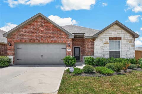 Homes For Sale - 3205 Foresail Lane<br/> Santa Fe, TX 77510