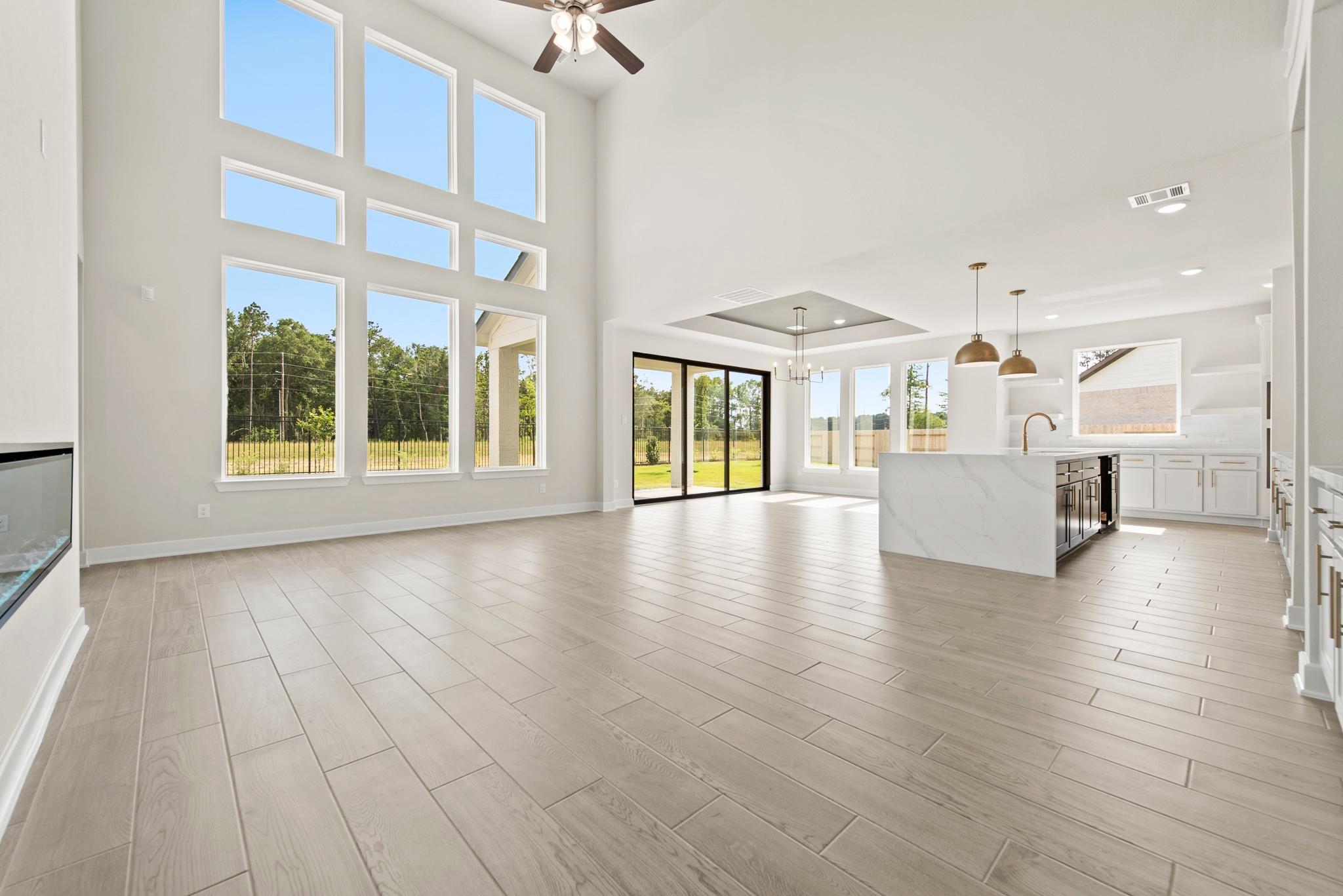 15743 Saffron Summer Street