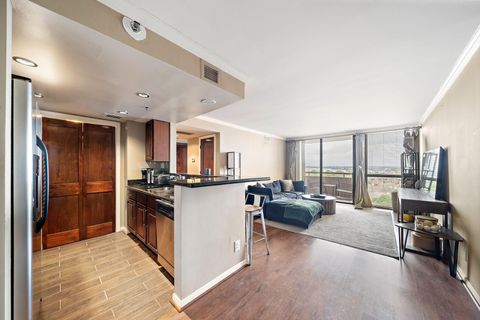 Photo of 3525 Sage Road #1111, Houston, TX 77056 (MLS # 8118846)