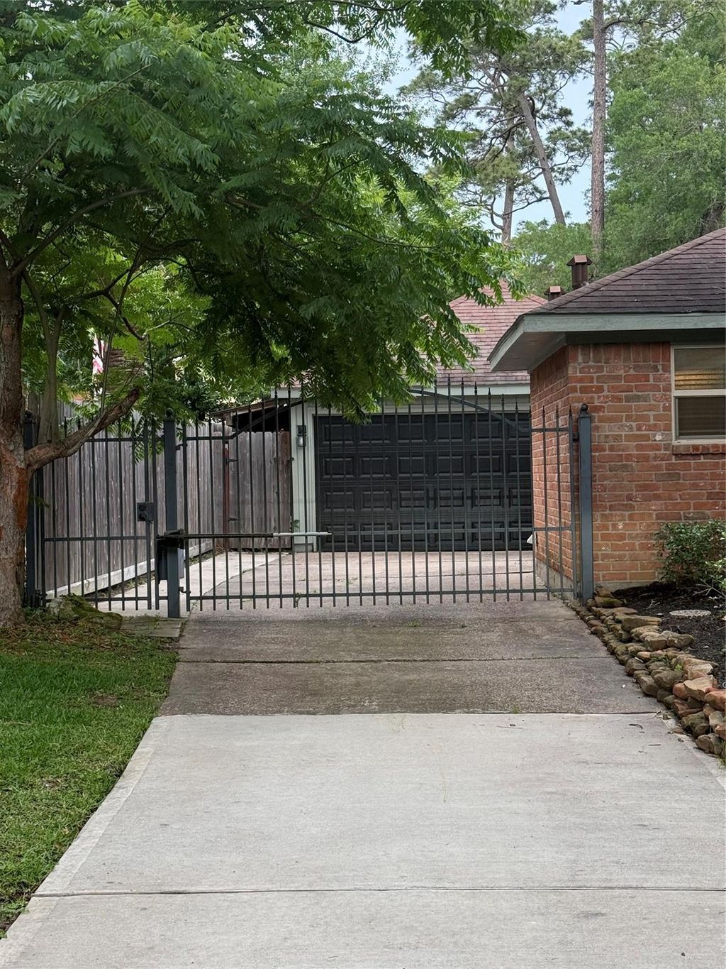 Photo of 1931 Pine River Drive, Houston, TX 77339 (MLS # 59677818)