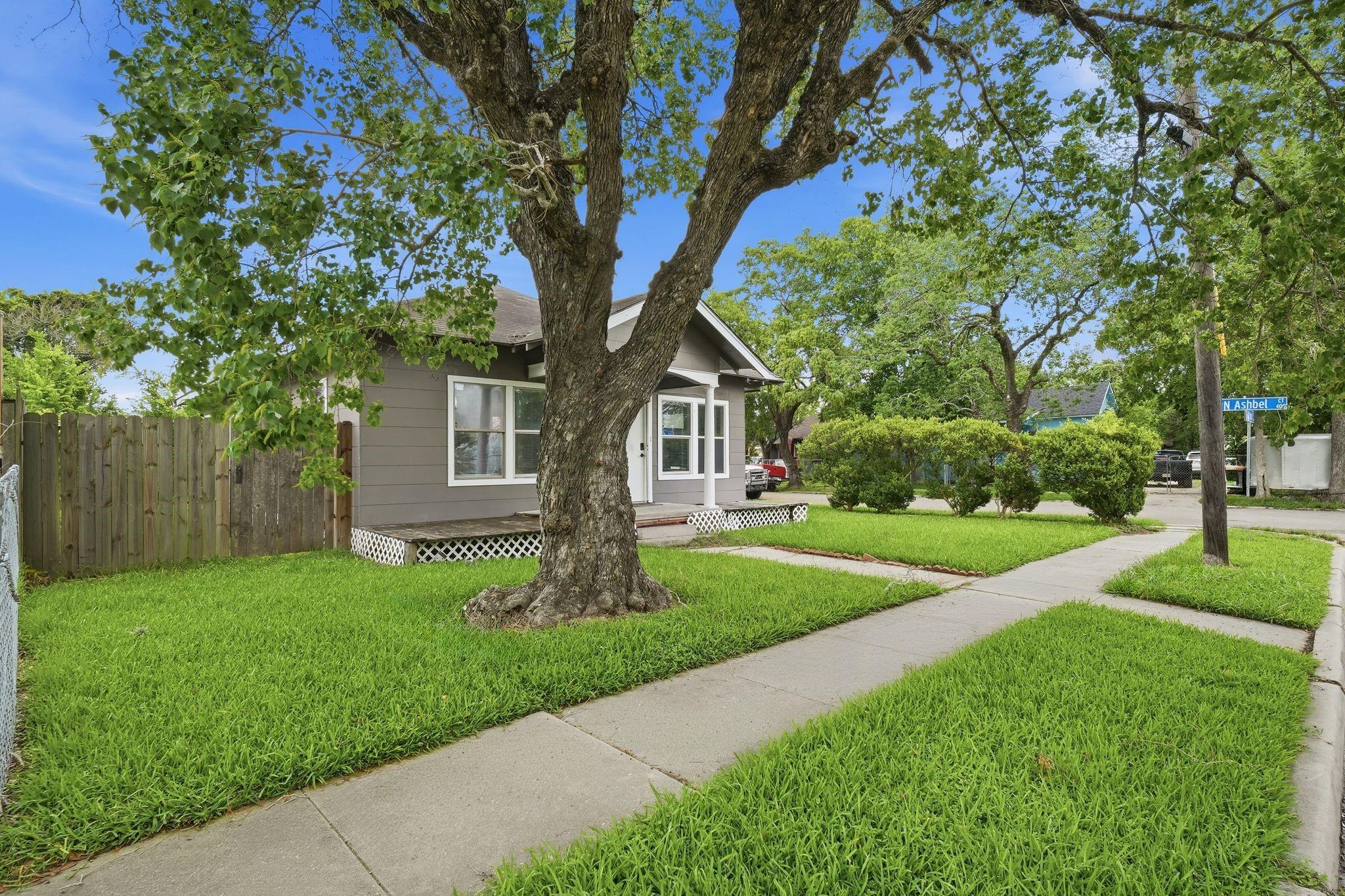 204 W Murrill Street