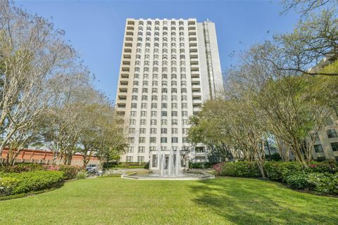 651 Bering Drive 601 Houston TX 77057