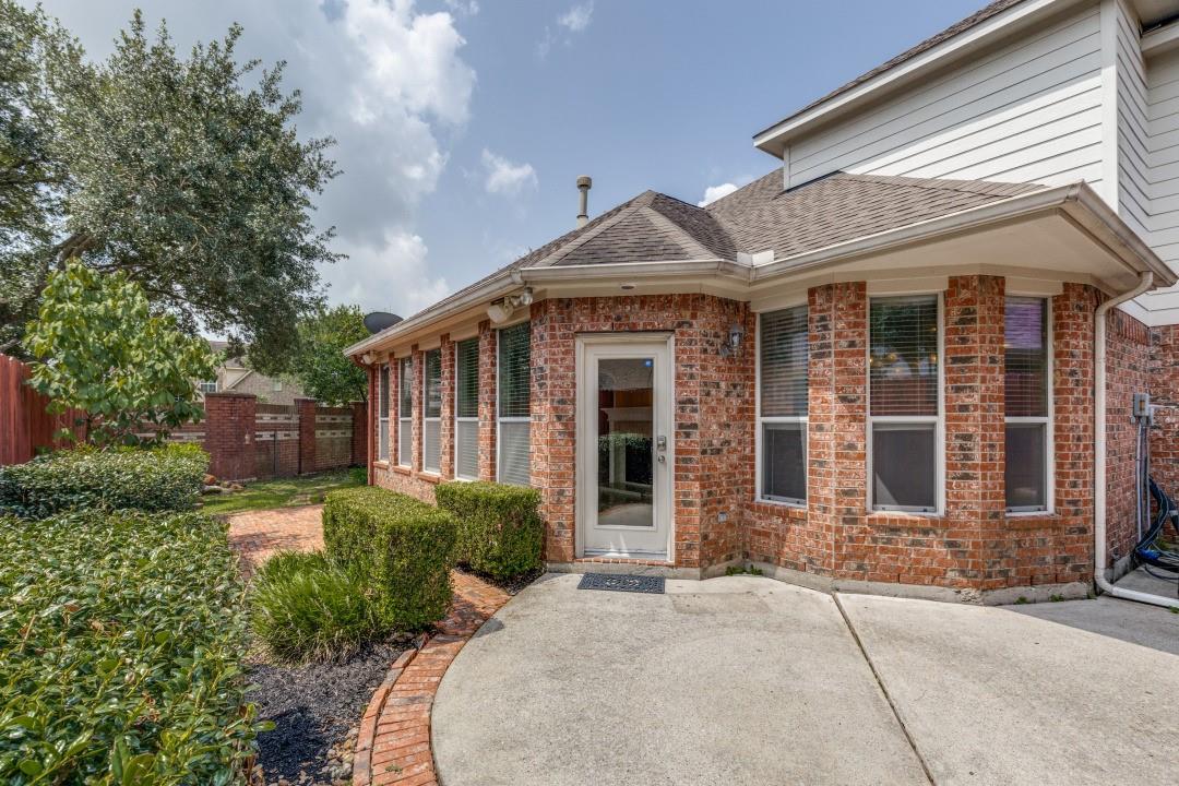 16102 Buckhead Court