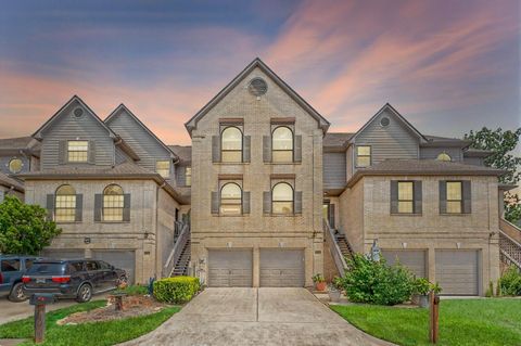 Photo of 2729 Lighthouse Drive, Houston, TX 77058 (MLS # 78560116)