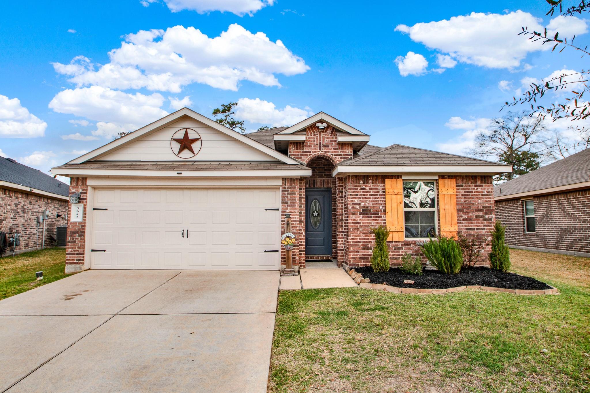 5642 Mesquite Oaks Trail