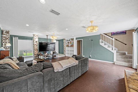 Photo of 8131 Brinkworth Lane, Houston, TX 77070 (MLS # 37998500)
