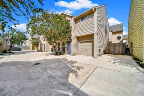 Photo of 2206 Naomi Street #16, Houston, TX 77054 (MLS # 60750982)