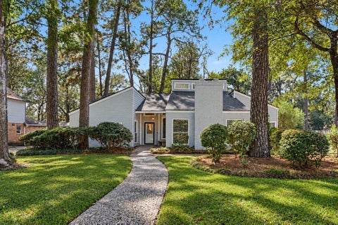 Photo of 2110 Southern Pines Drive, Houston, TX 77339 (MLS # 25833175)