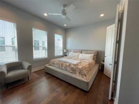 Tiny photo for 902 Martin Street #A, Houston, TX 77018 (MLS # 35629802)