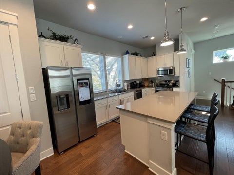 Tiny photo for 902 Martin Street #A, Houston, TX 77018 (MLS # 35629802)