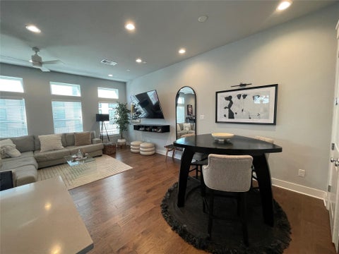 Tiny photo for 902 Martin Street #A, Houston, TX 77018 (MLS # 35629802)