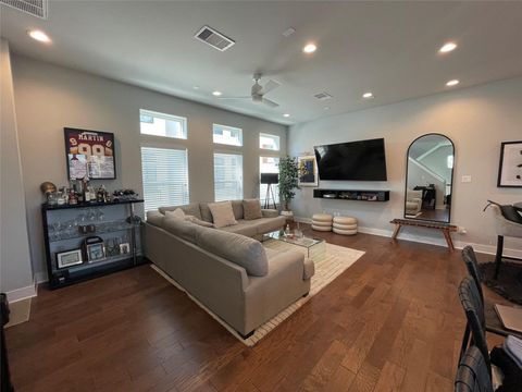 Tiny photo for 902 Martin Street #A, Houston, TX 77018 (MLS # 35629802)