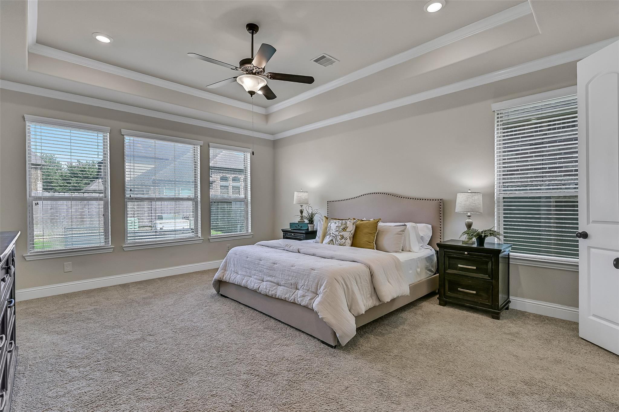 1645 Longwood Glen Lane