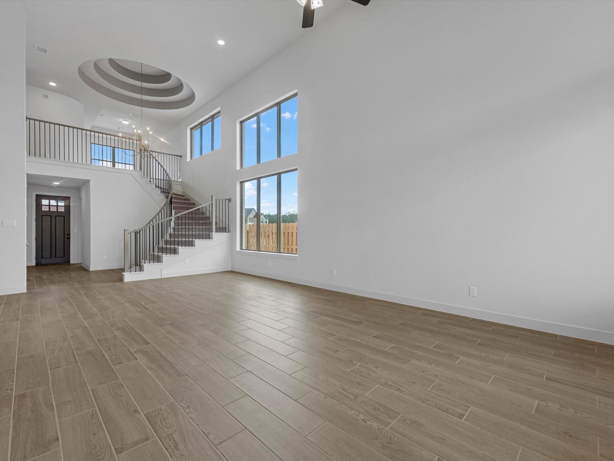 4642 Hydra Lane